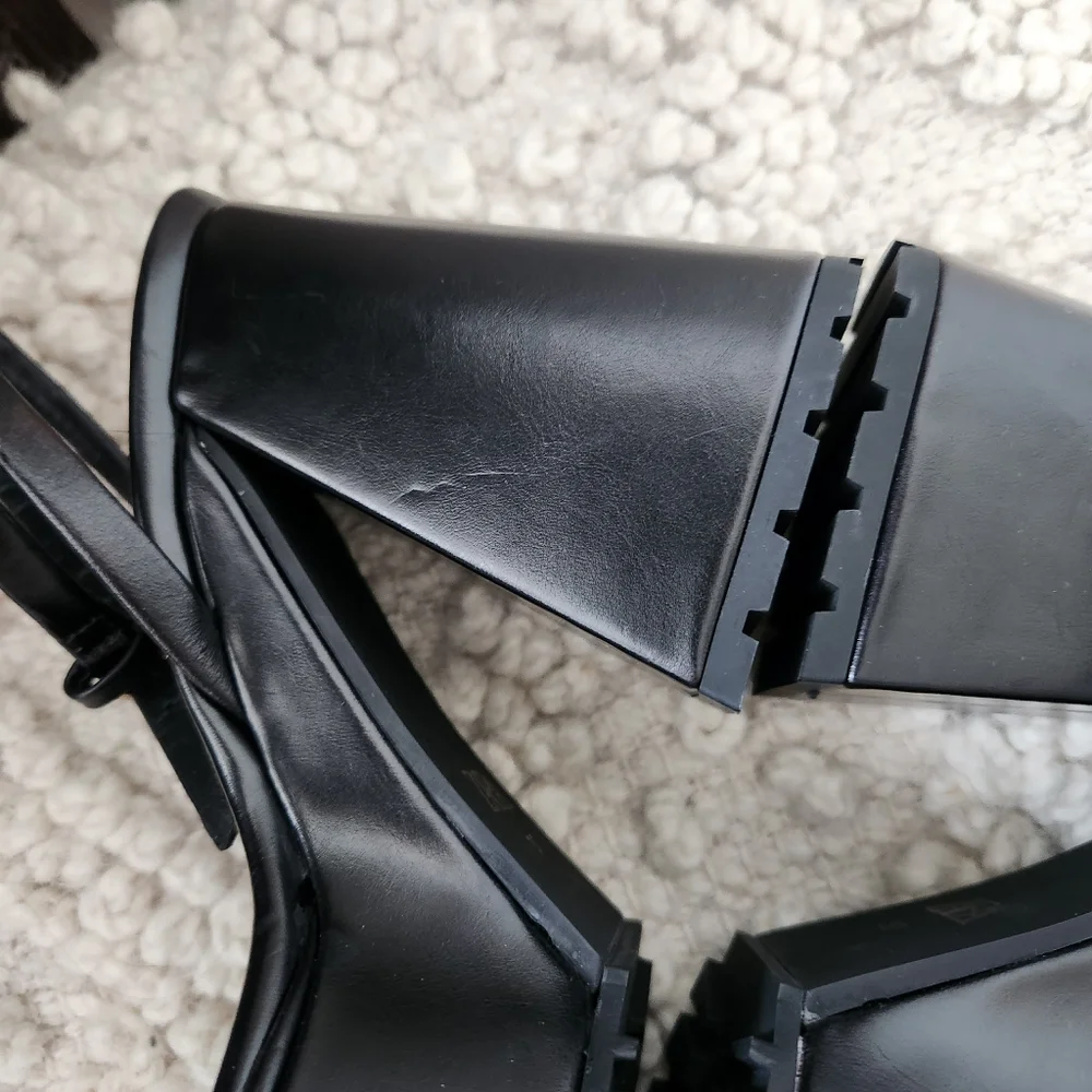 Zara Chunky Block Heel Sandals - Picture 4 of 14